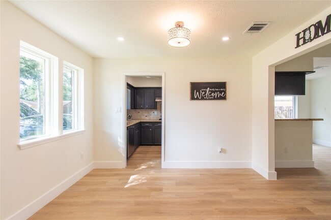 Building Photo - 822 Red Rock Canyon Dr