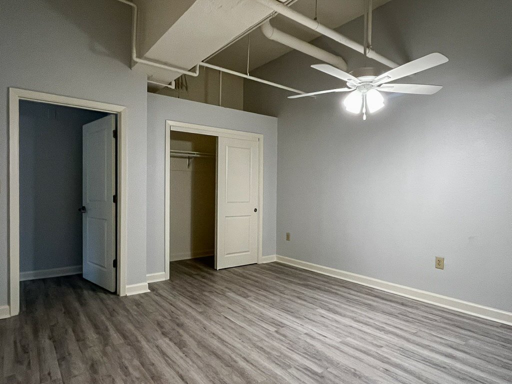 Building Photo - 1400 Cumberland St
