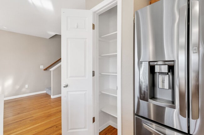 Building Photo - 2933 Central Park Blvd