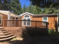 Building Photo - Spacious 3 bedroom home