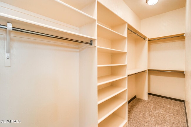 Building Photo - 14213 Meadow Lake Ave