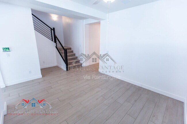 Building Photo - 15075 W McKinley St