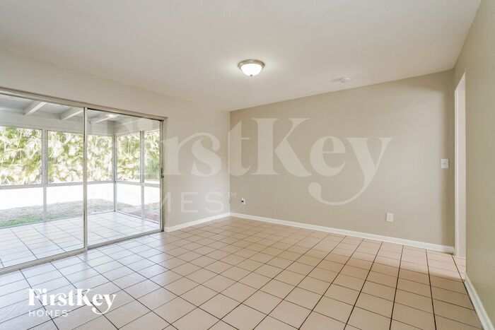 Building Photo - 5410 Bayshore Ave