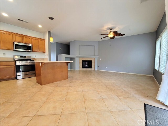 Building Photo - 1331 Silver Torch Dr