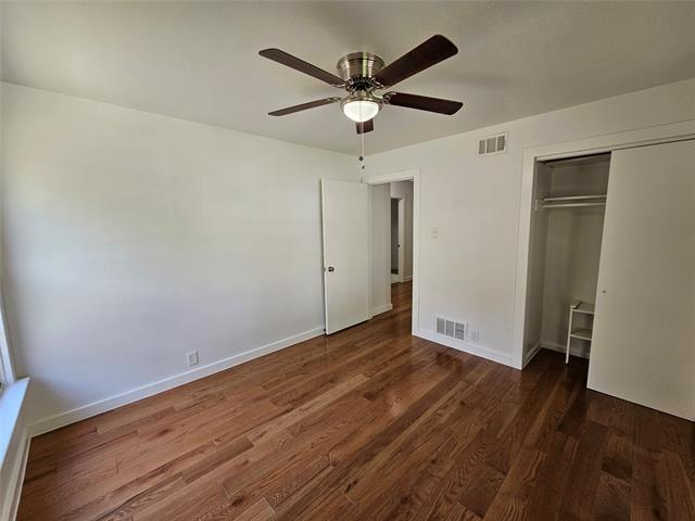 Building Photo - 2402 Housley Dr