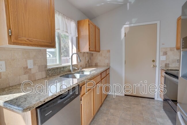 Building Photo - 1178 Tanager Ave
