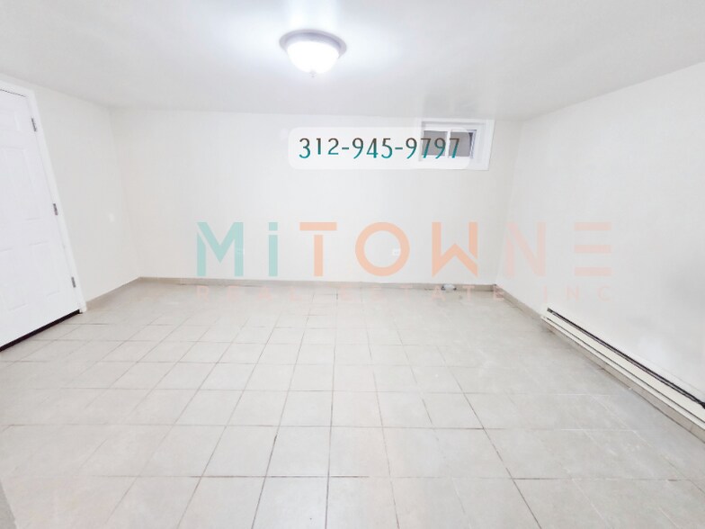 Building Photo - 1346 Chase