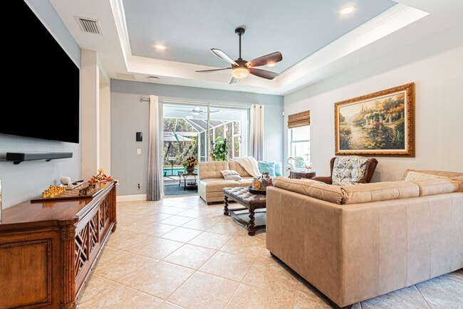 Building Photo - Seasonal or Annual Luxury Home With Pool i...