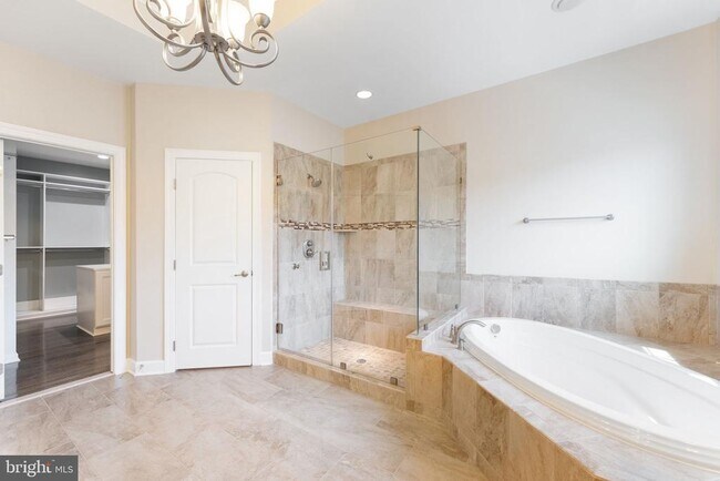 Building Photo - 42524 Rowderbury Square