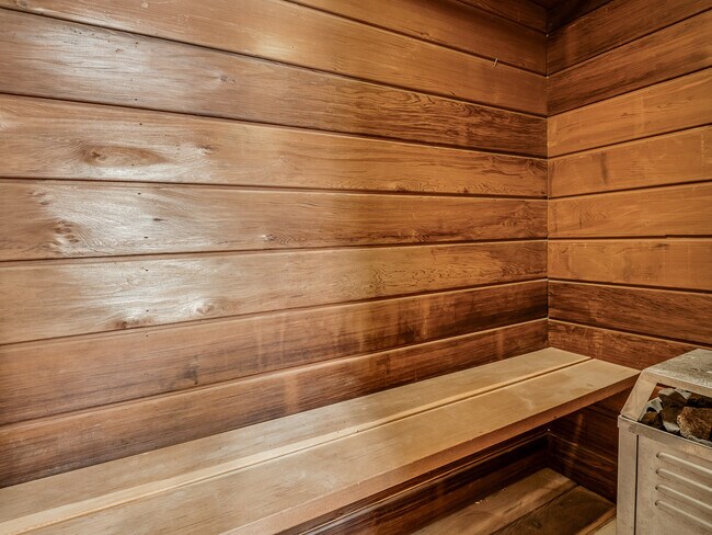 Building Photo - 6409 Miles Ln