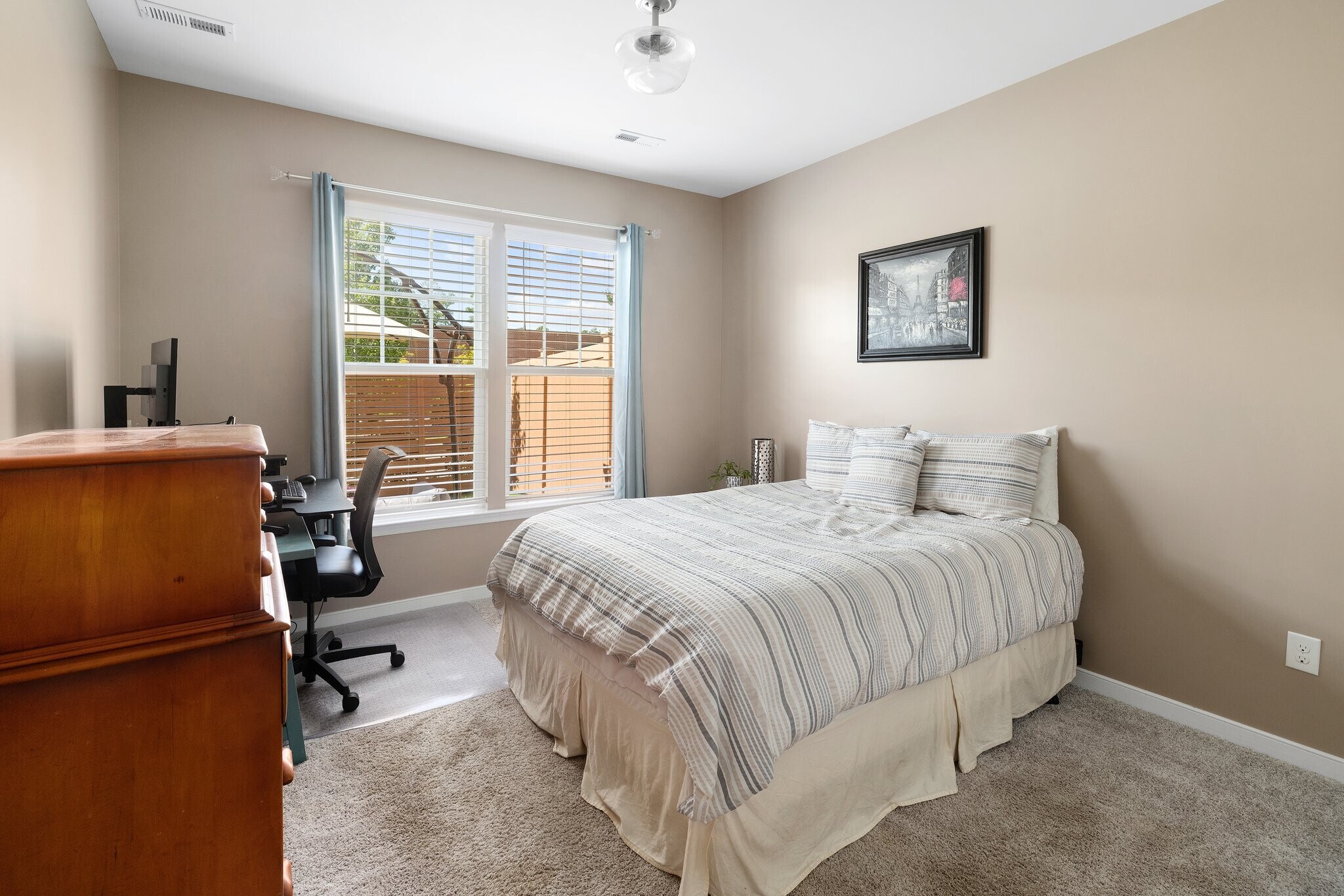 Building Photo - 2138 Perennial Cir