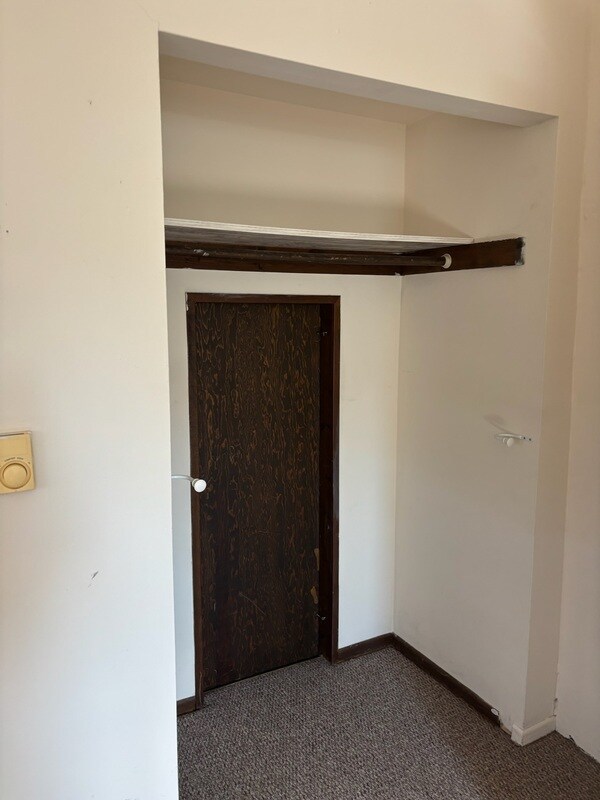 Building Photo - 319 N Pinckney St