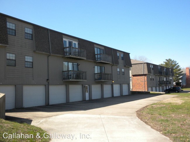 Building Photo - 1915 Waverly Ct