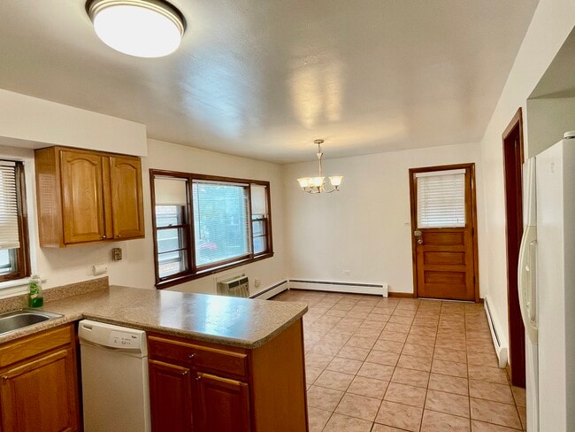 Building Photo - 5158 N Elston Ave