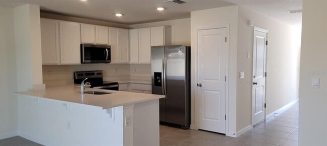 Building Photo - 8226 SW 67th Ave