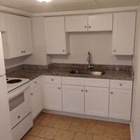 Building Photo - 190-192 S Allen Street - 6