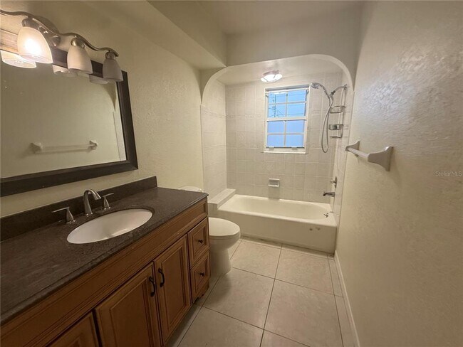 Building Photo - 440 W Tarpon Blvd NW