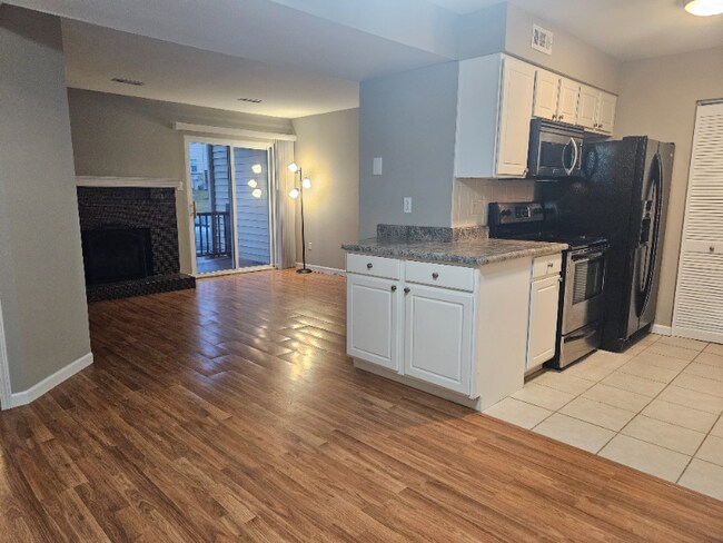 Building Photo - 2339 Sandalwood Creek Ct