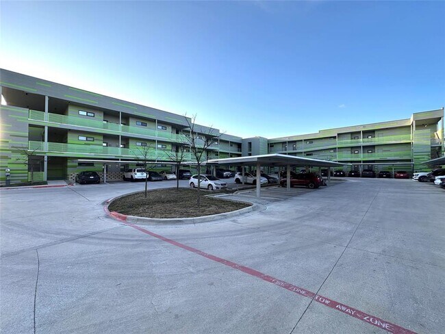 Building Photo - 4004 Banister Ln