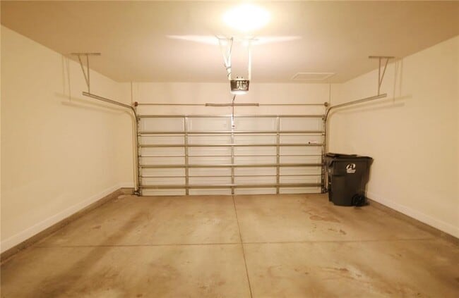 Building Photo - 2588 Cannon Farm Ln