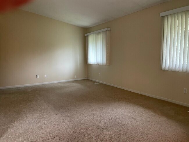 Building Photo - 9519 Hartford Cir