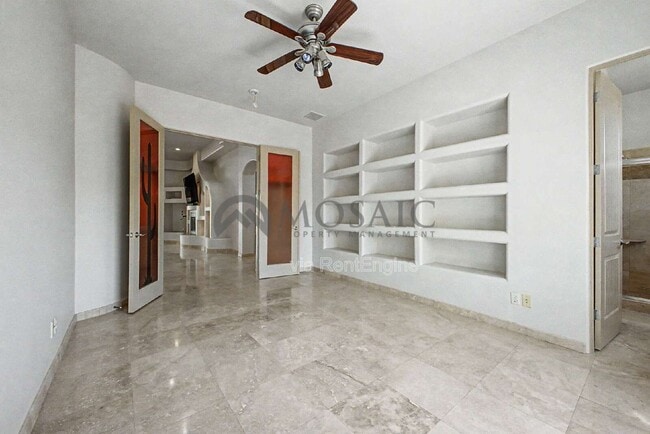 Building Photo - 14006 E Mark Ln