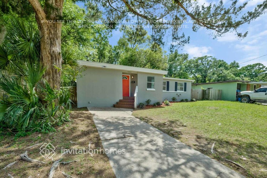 Building Photo - 6810 Gaillardia Rd S