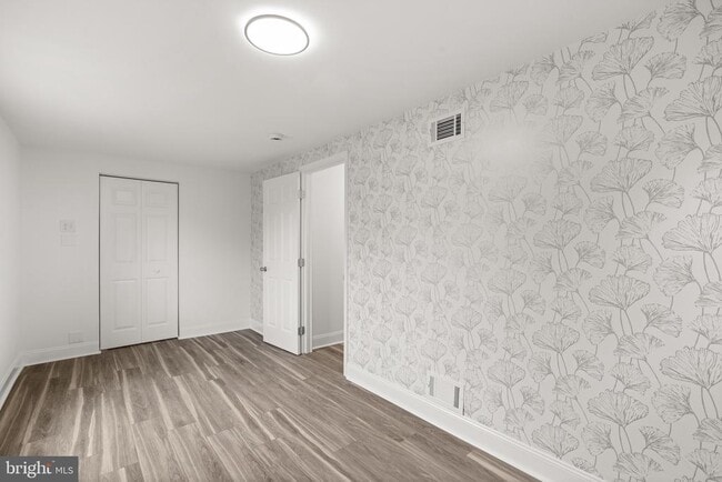 Building Photo - 1164 Fairfax Pike