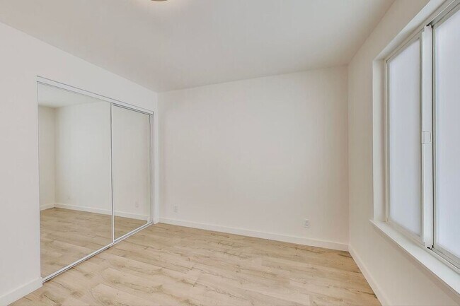 Building Photo - 2137 Lombard St