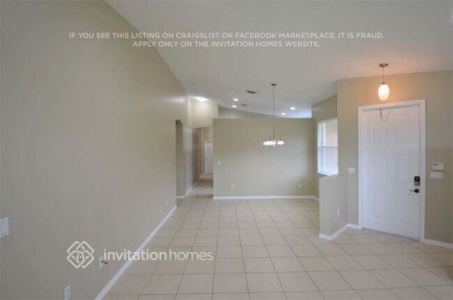Building Photo - 8600 Lineyard Cay
