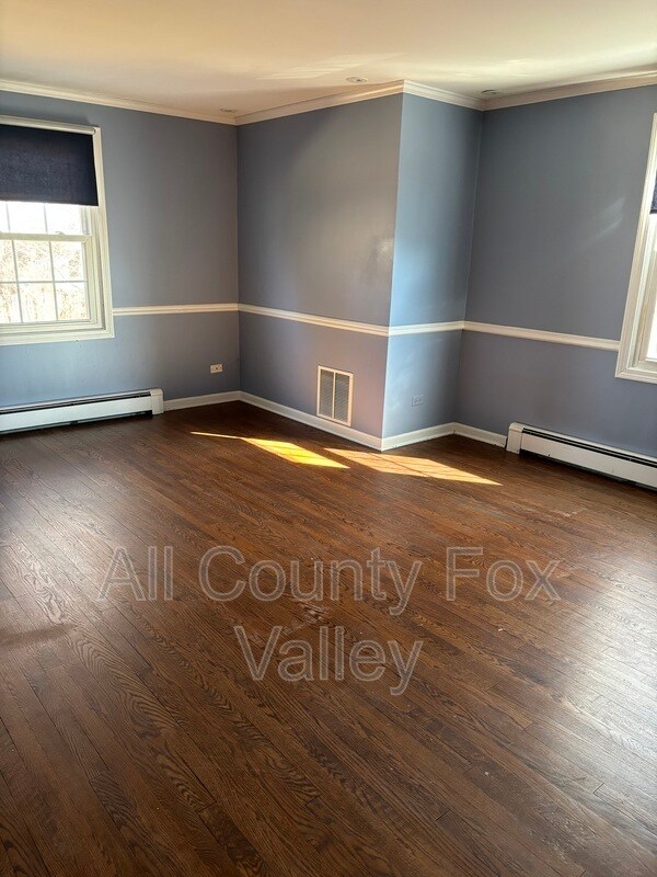 Building Photo - 762 E Hillside Ave