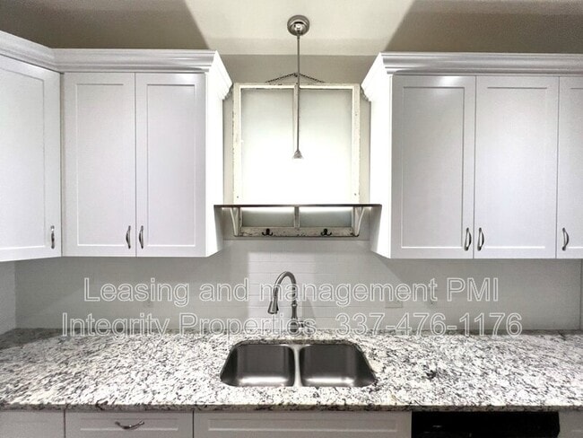 Building Photo - 34832 LA-1019