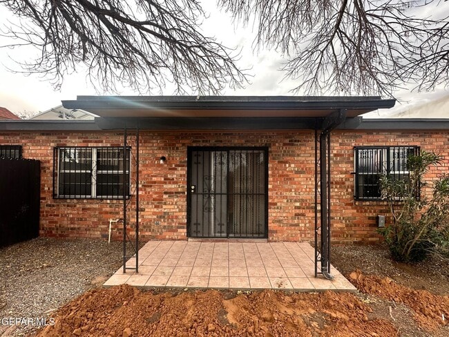 Building Photo - 5030 Alabama St