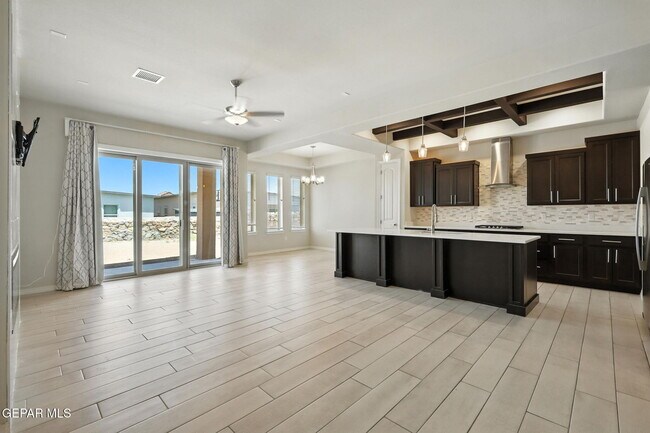 Building Photo - 14937 Tierra Mirage Ave