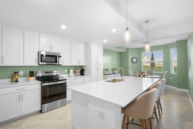 Building Photo - 15345 Grn Acrs Ave