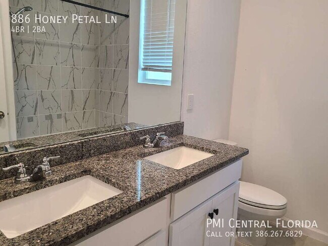 Building Photo - 886 Honey Petal Ln