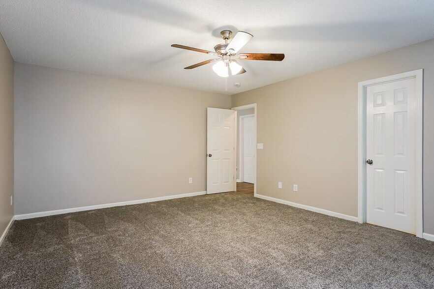 Building Photo - 189 Brookhaven Dr