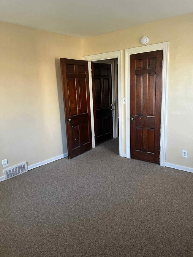 Building Photo - 4615 S 2nd St