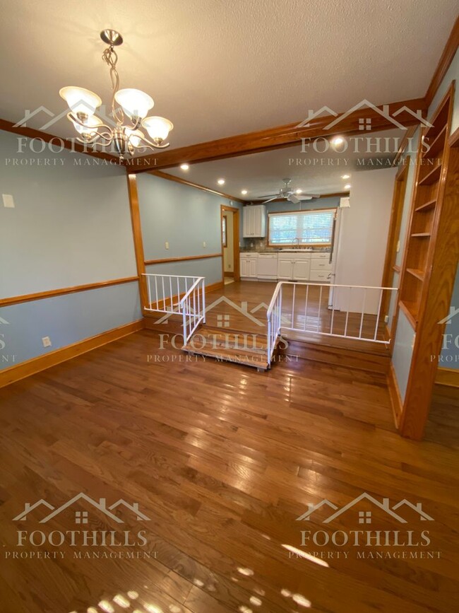 Building Photo - Quaint 3-Bedroom Brick Ranch with Custom T...