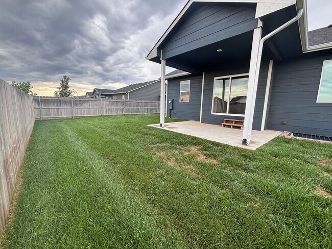 Building Photo - 4606 S Doris Ct