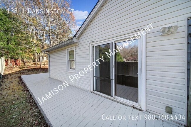 Building Photo - 13811 Dansington Ct