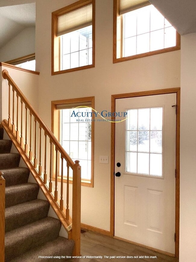 Building Photo - 3BR, 3BA Three Level Split in Zimmerman