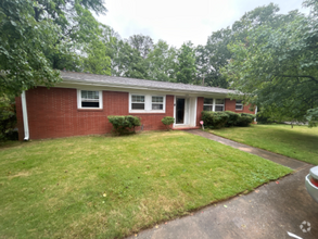 Building Photo - 1395 Vesta Terrace