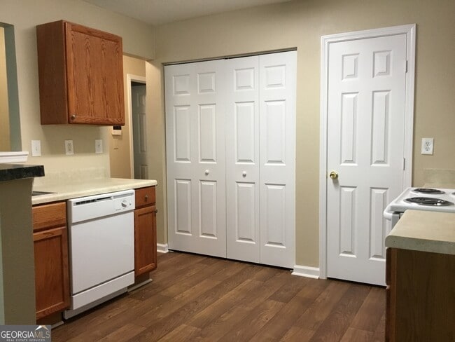Building Photo - 4132 Ravenwood Ct
