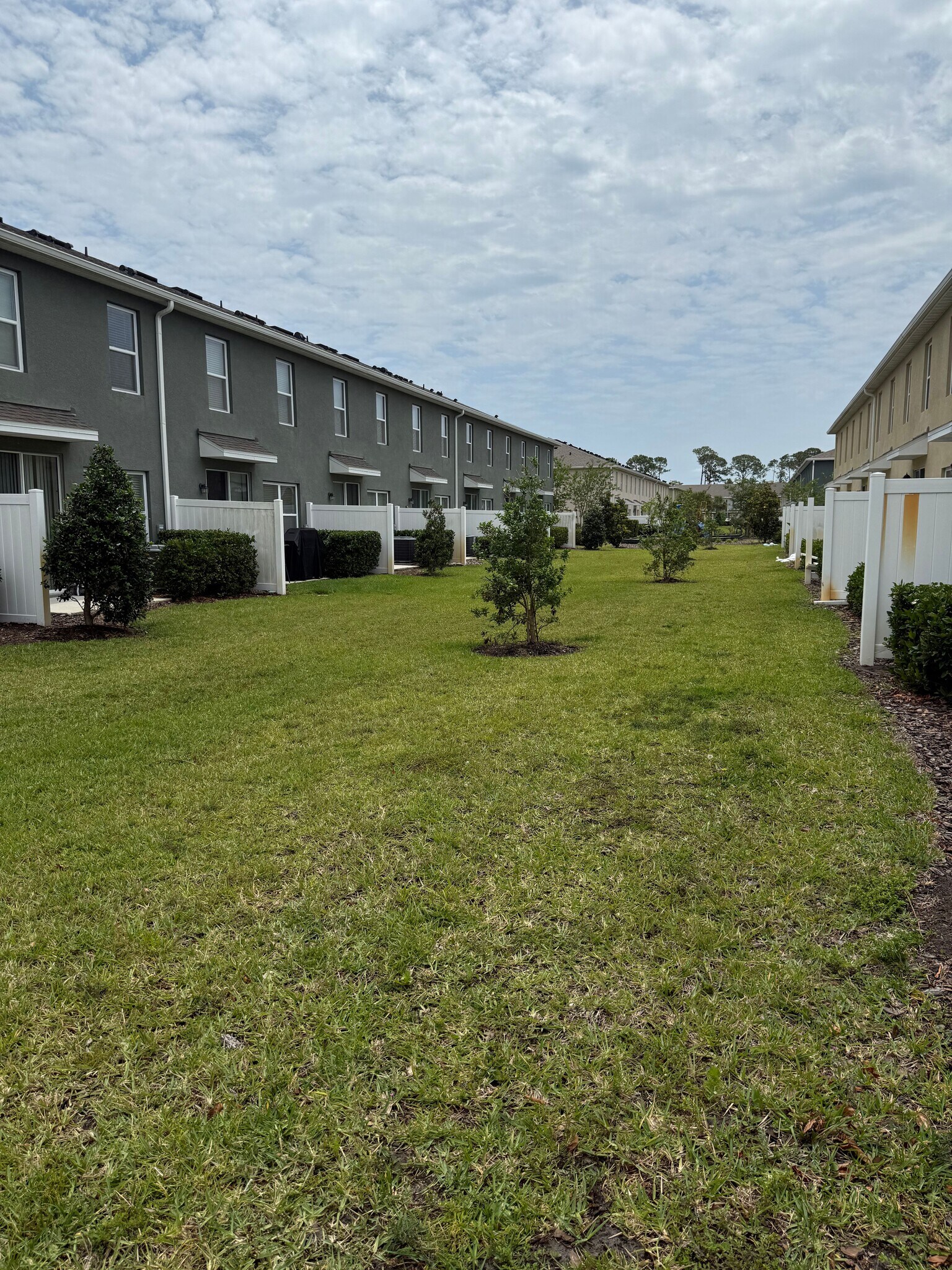 Building Photo - 1 Bella Lago Cir