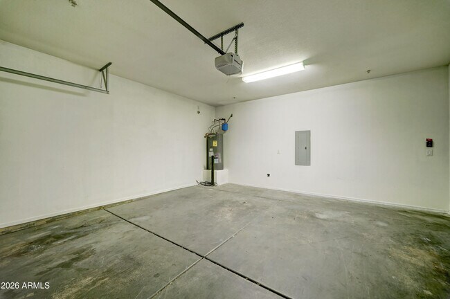 Building Photo - 15635 N 29th St