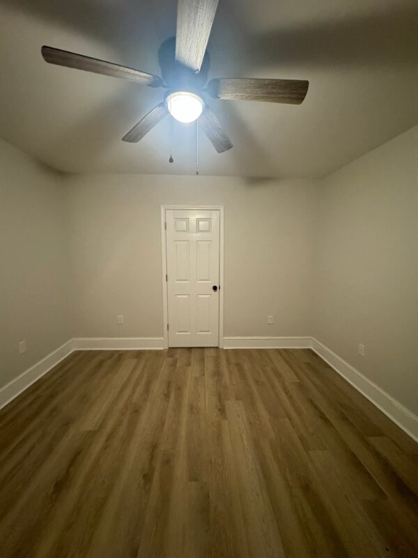 Building Photo - 209 Forest Ln