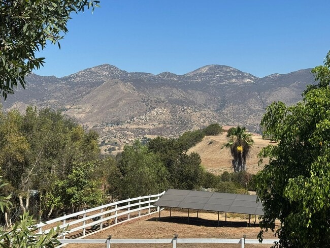 Building Photo - 10610 Quail Canyon Rd