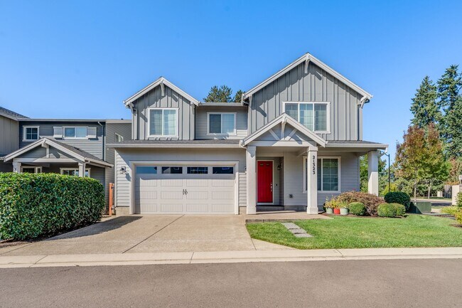 Primary Photo - Beautiful 4 Bed, 3 Bath Rental Home in She...