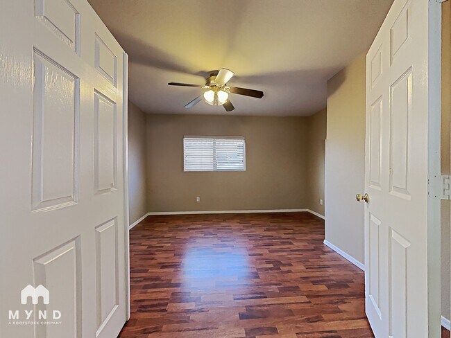 Building Photo - 8128 W Mission Ln